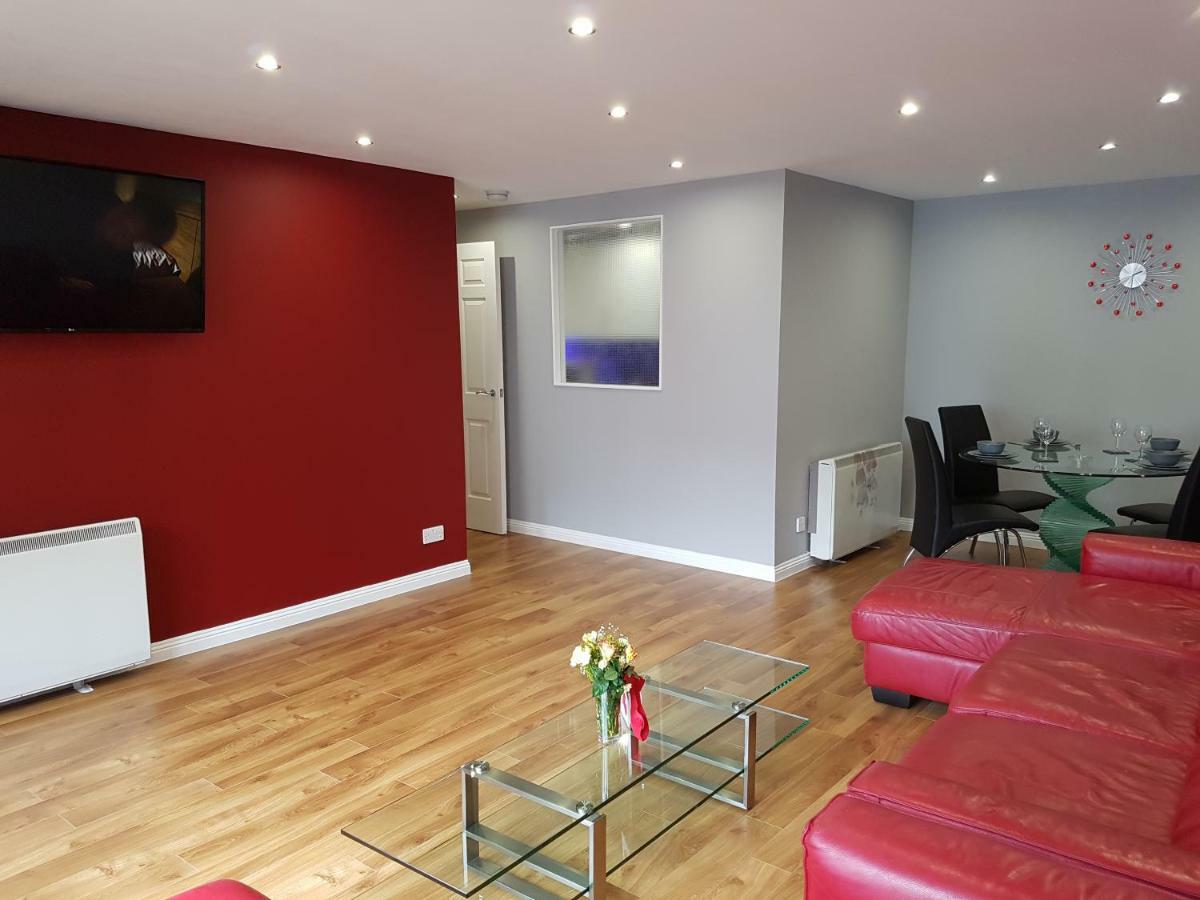 Glasgow'S Modern & Stylish 3 Bedroom Aparment Buitenkant foto